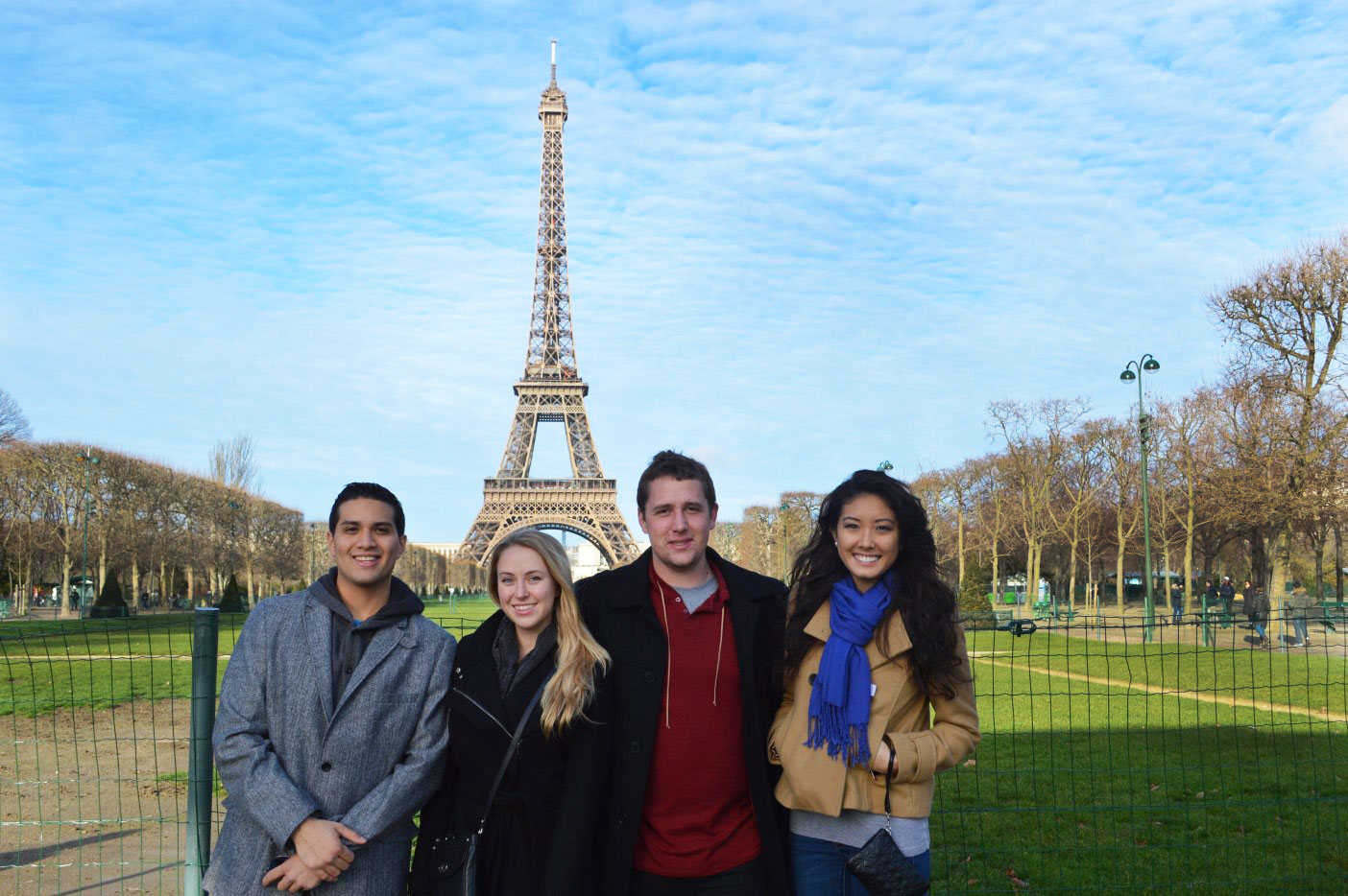 study abroad students in front of the eiffel tower