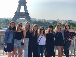 Girls in Paris 