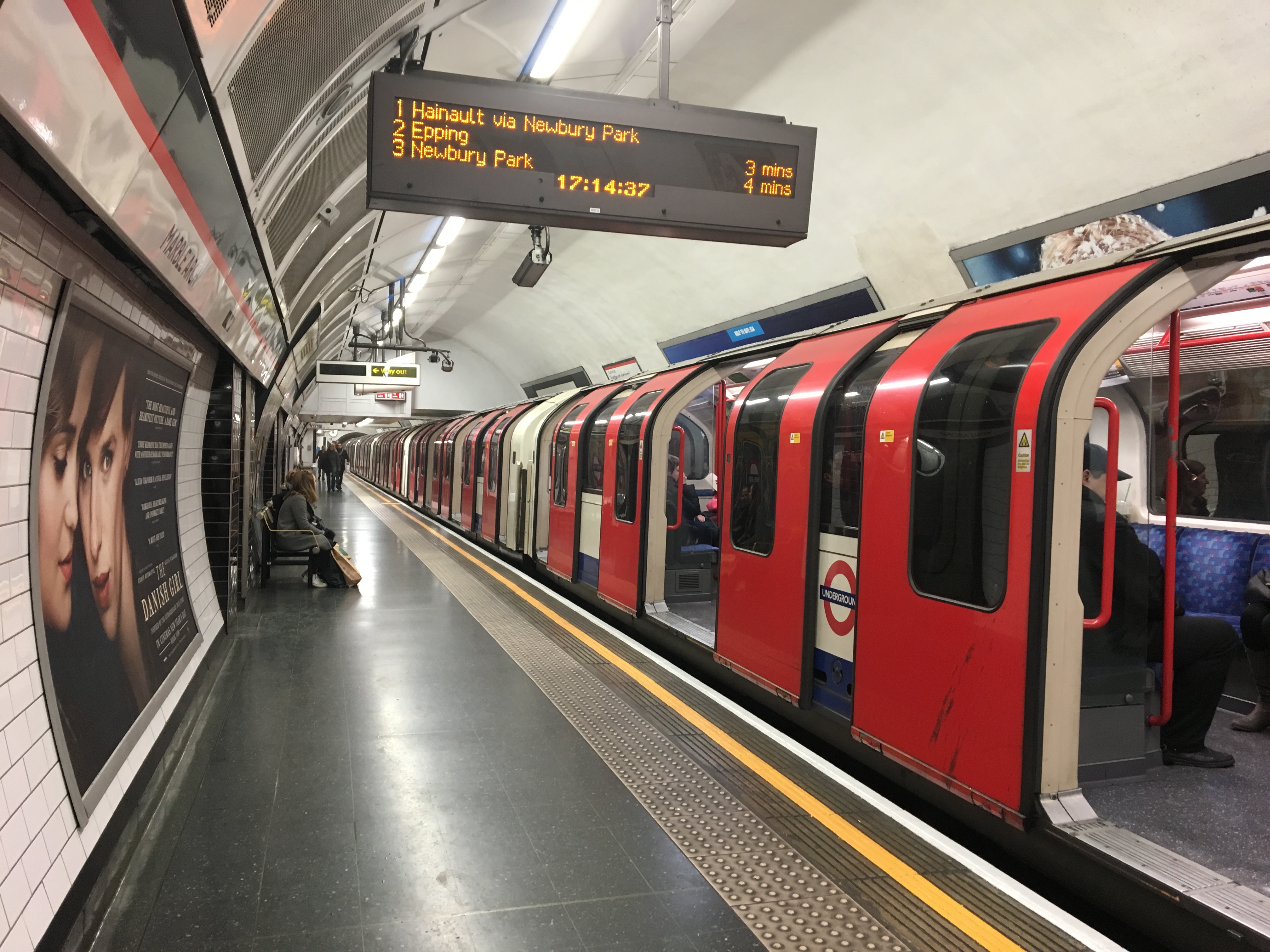 Facts & History of London's Tube