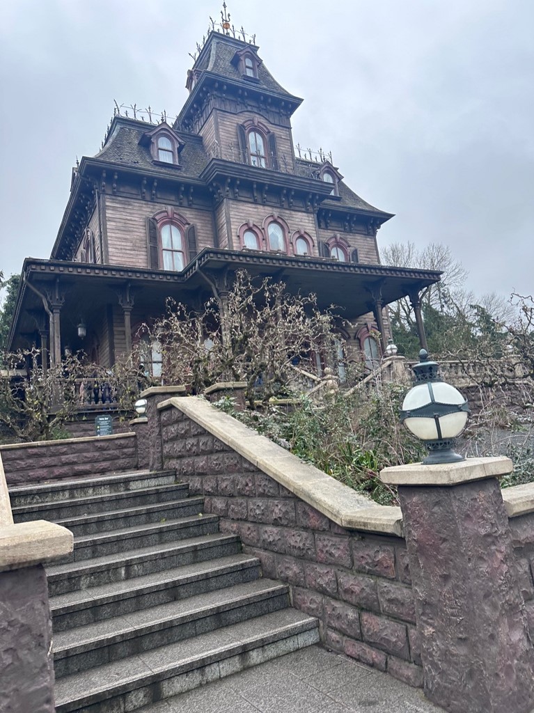 Victorian style manor; entrance to Phantom Manor ride in Disneyland Paris